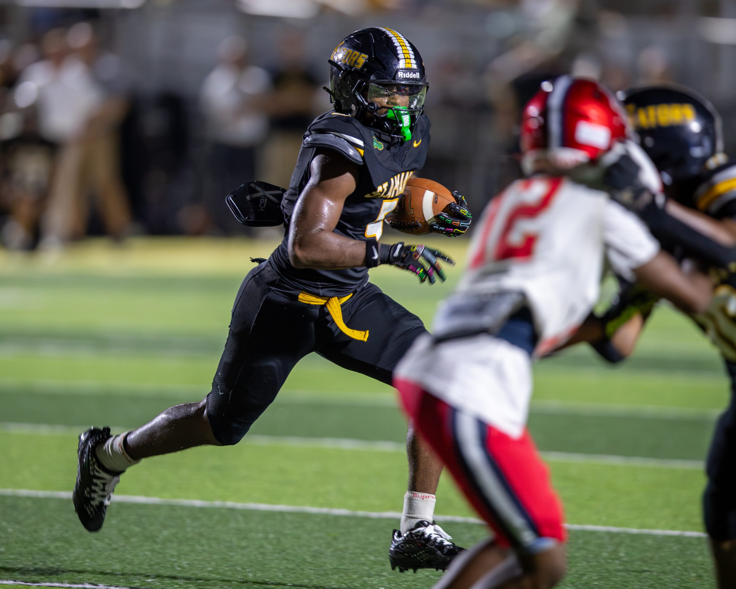 ST. AMANT GATORS DOMINATE LIBERTY MAGNET PATRIOTS IN BLOWOUT