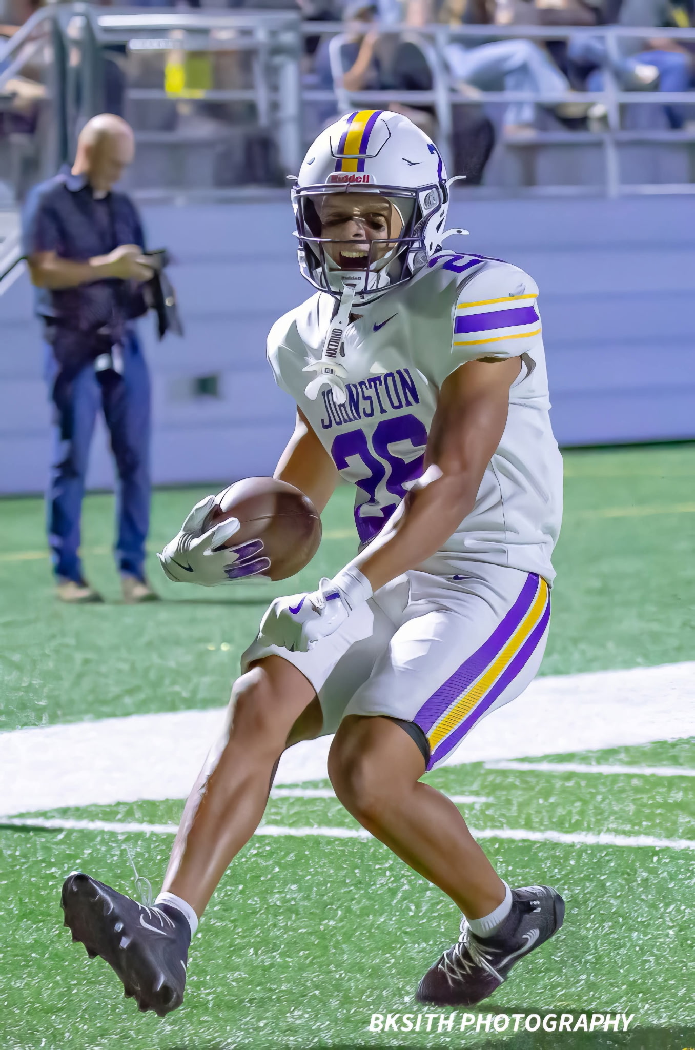 Johnston Dragons defeated the Des Moines Roosevelt Roughriders 49-0